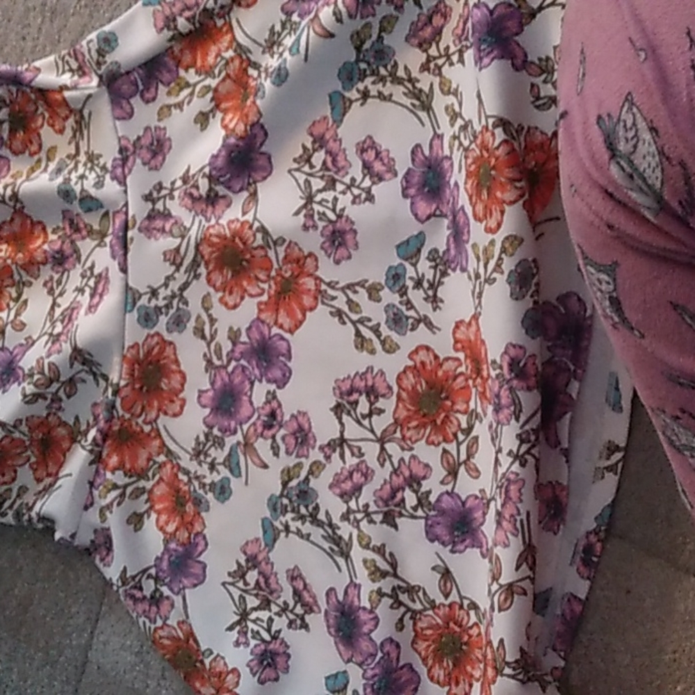 Mini dress - Picture 2 of 3